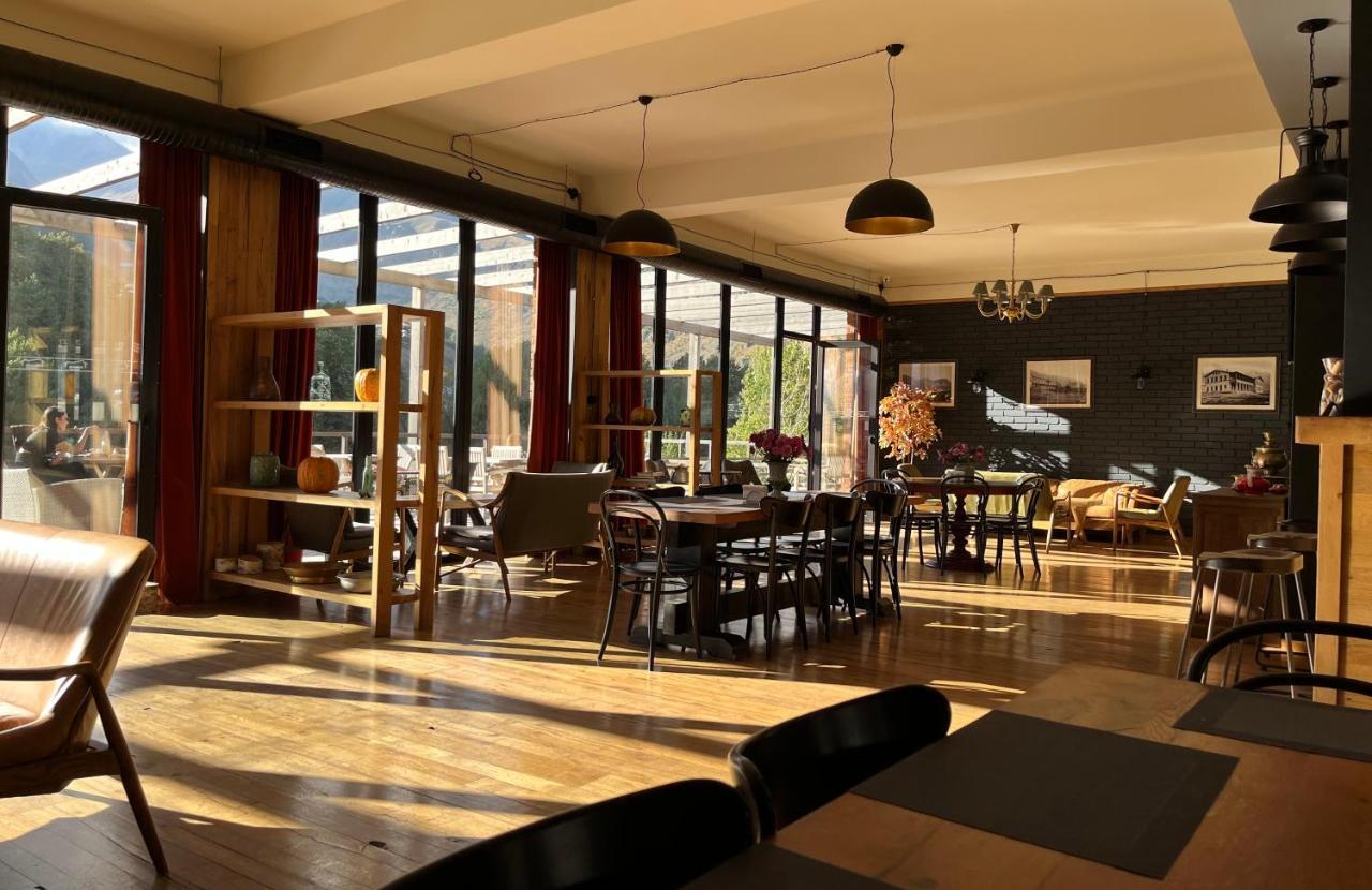 Hotel Stancia Kazbegi - City Center Exterior foto